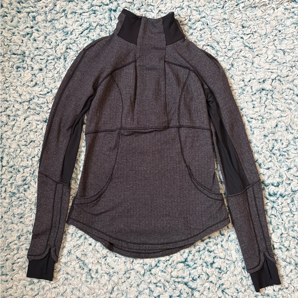 Lulu Lemon long sleeve half zip (medium)